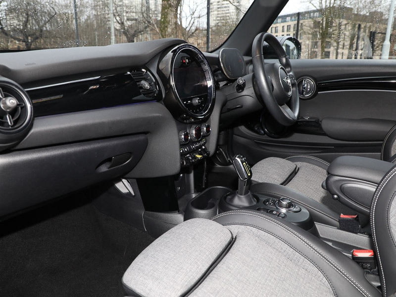 Used MINI Hatch 2022 for sale - 77324833: Photo 2