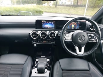 Used Mercedes-Benz A-Class 2019 for sale - 76208120: Photo 2