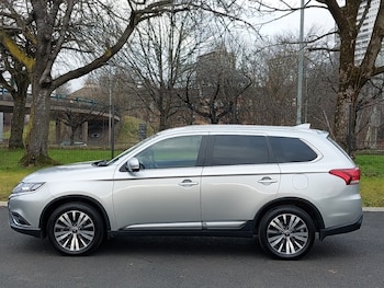 Used Mitsubishi Outlander 2020 for sale - 77433060: Photo