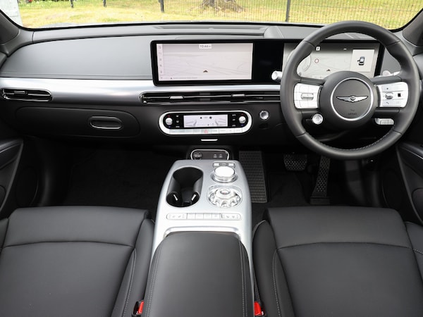 Used Genesis GV60 2025 for sale - 75663949: Photo 2