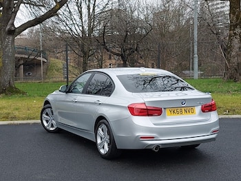 Used BMW 3 Series 2018 for sale - 77324832: Photo