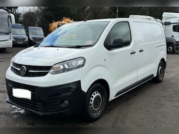 Vauxhall Vivaro feature image