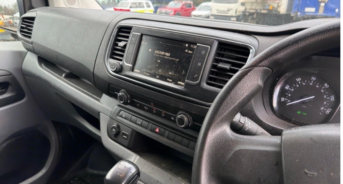 Used Vauxhall Vivaro 2021 for sale - 77992046: Photo 8