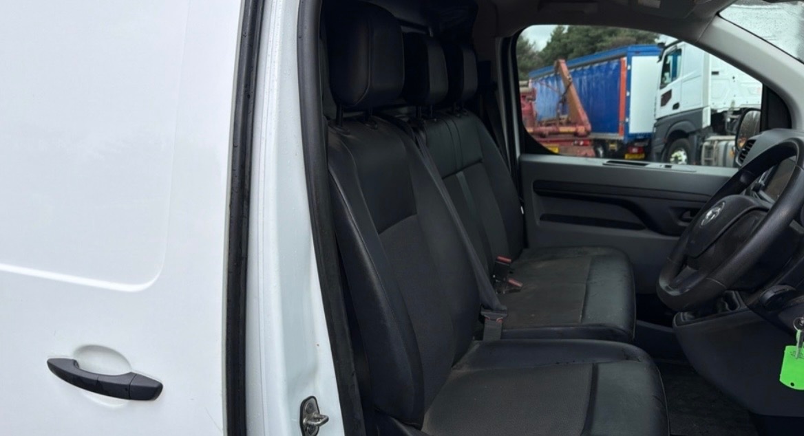 Used Vauxhall Vivaro 2021 for sale - 77992046: Photo 9