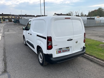 Used Vauxhall Combo 2019 for sale - 76098101: Photo