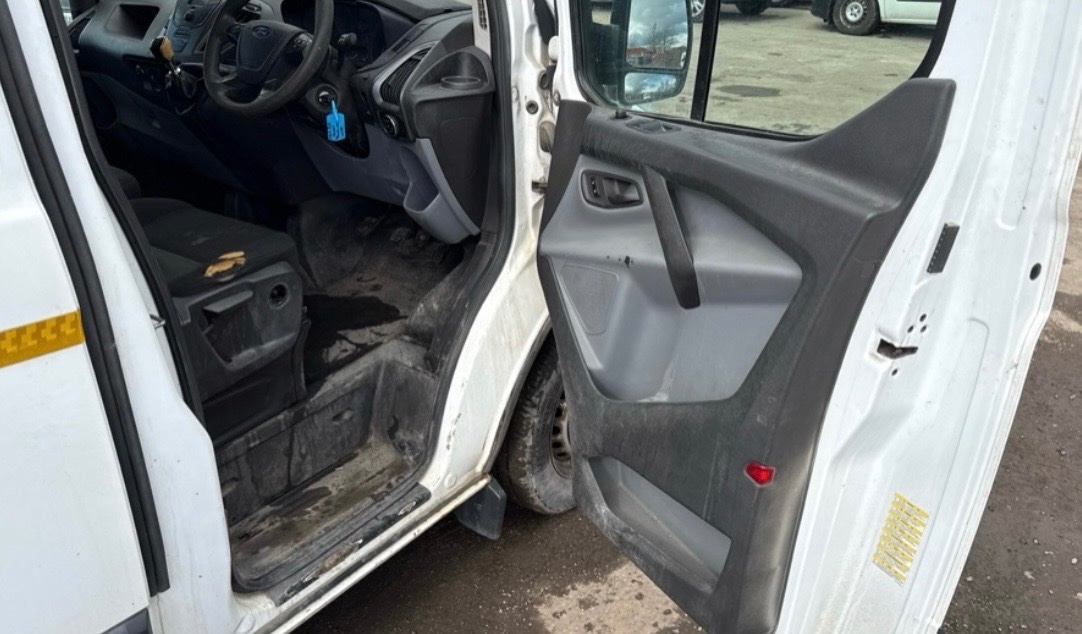 Used Ford Transit Custom 2015 for sale - 78018626: Photo 6