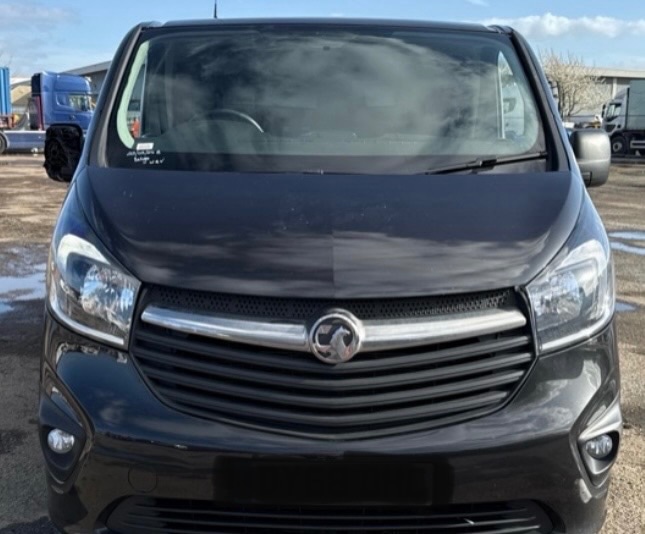 Used Vauxhall Vivaro 2018 for sale - 78112416: Photo 2