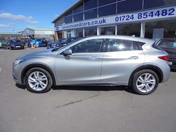Used Infiniti Q30 2017 for sale - 79536372: Photo