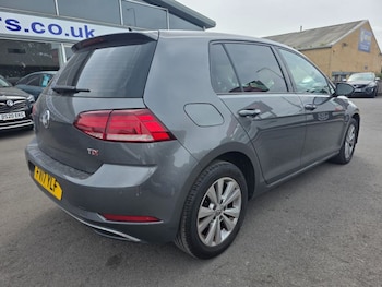 Used Volkswagen Golf 2017 for sale - 78745105: Photo