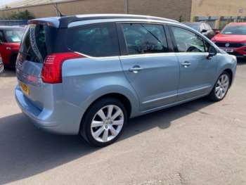 Used Peugeot 5008 2012 for sale - 74355543: Photo