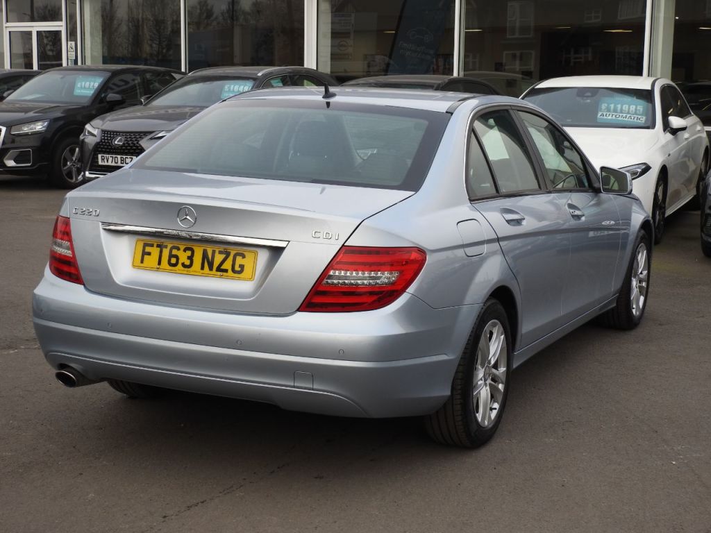 Used Mercedes-Benz C Class 2014 for sale - 77805343: Photo 6