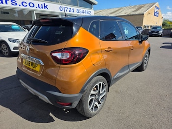 Used Renault Captur 2018 for sale - 79365731: Photo