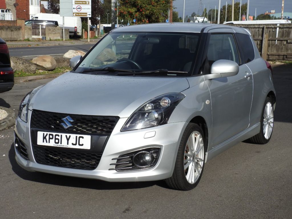 Used Suzuki Swift 2011 for sale - 76170569: Photo 12