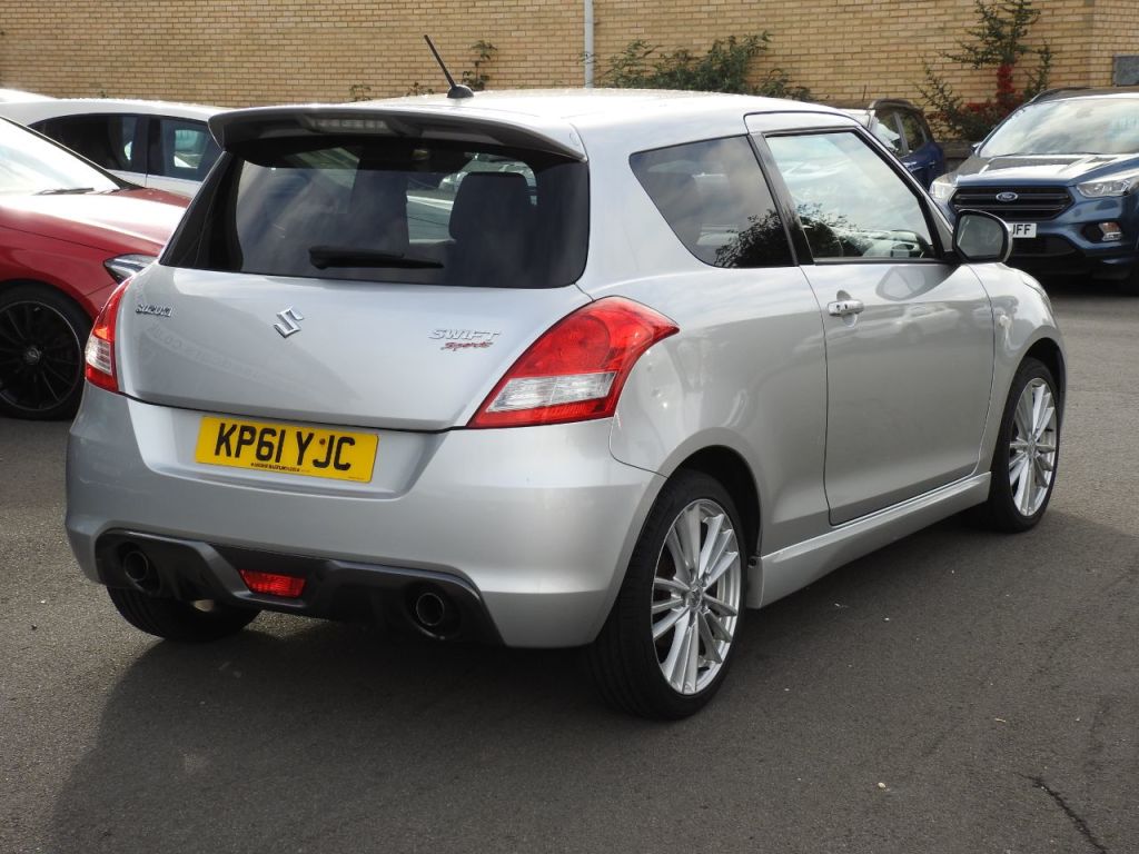 Used Suzuki Swift 2011 for sale - 76170569: Photo 13