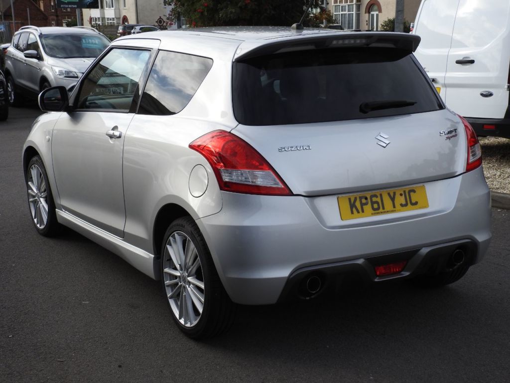 Used Suzuki Swift 2011 for sale - 76170569: Photo 14