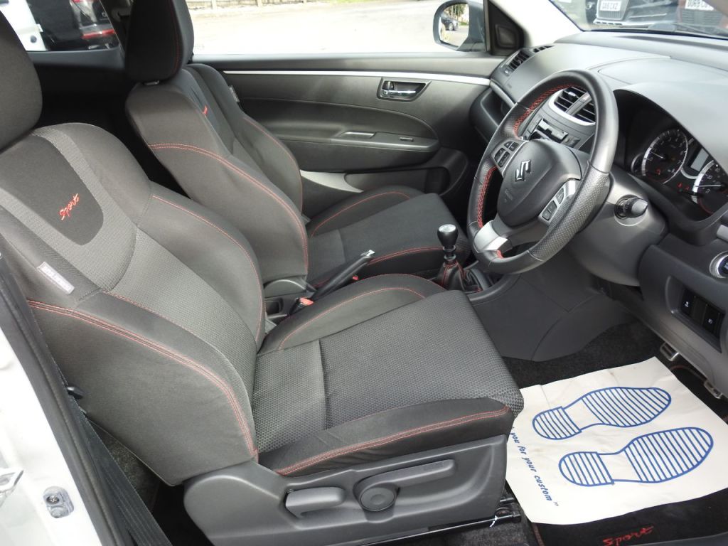 Used Suzuki Swift 2011 for sale - 76170569: Photo 17