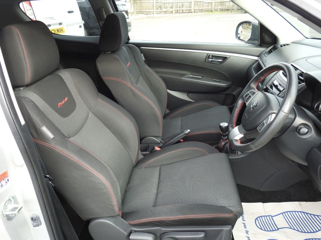 Used Suzuki Swift 2011 for sale - 76170569: Photo 18