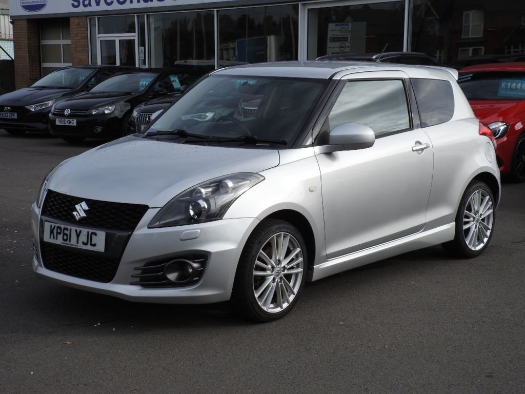 Used Suzuki Swift 2011 for sale - 76170569: Photo 2