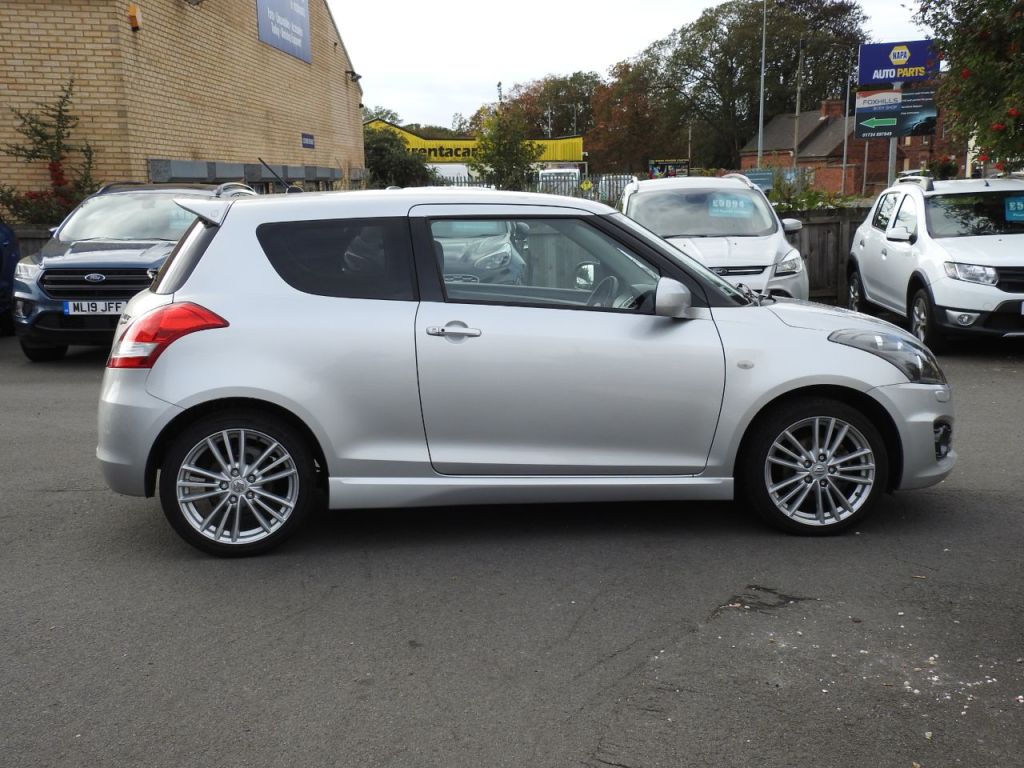 Used Suzuki Swift 2011 for sale - 76170569: Photo 7