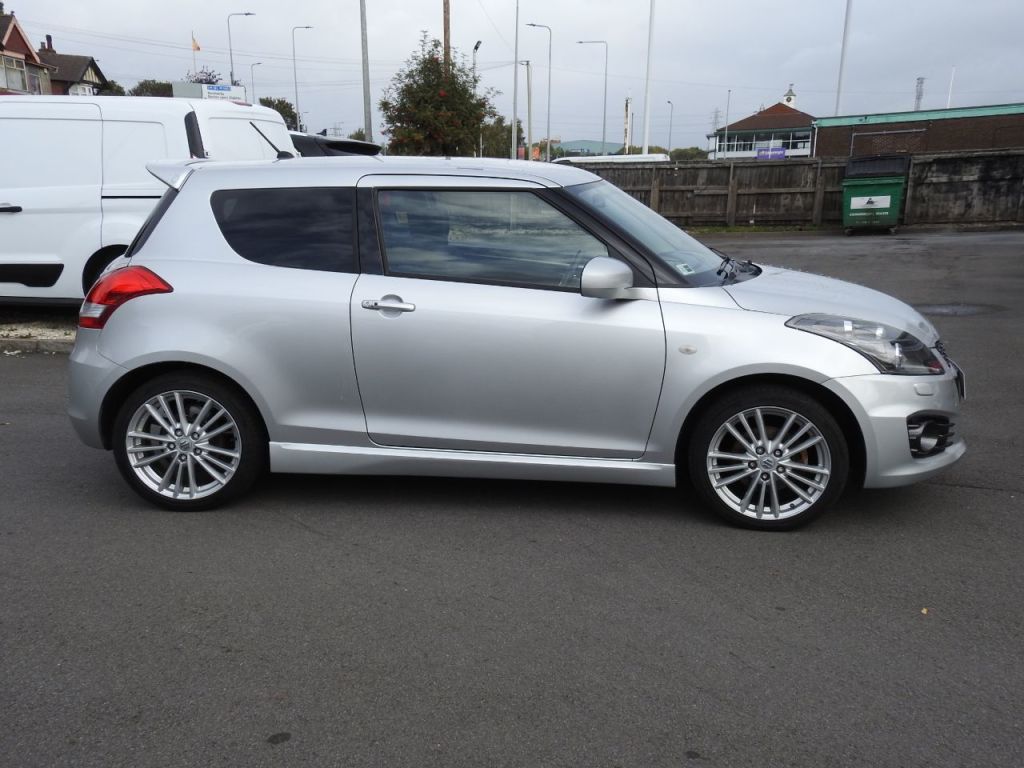 Used Suzuki Swift 2011 for sale - 76170569: Photo 9