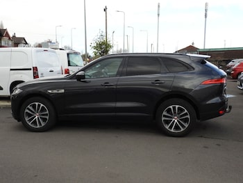 Used Jaguar F-Pace 2017 for sale - 79365746: Photo