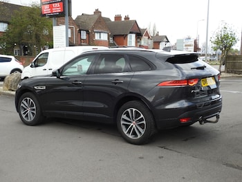 Used Jaguar F-Pace 2017 for sale - 79365746: Photo
