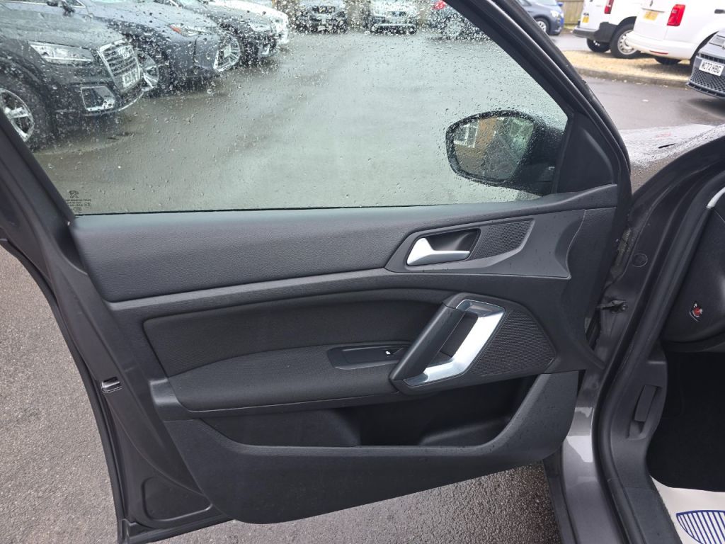 Used Peugeot 308 2018 for sale - 78212328: Photo 12