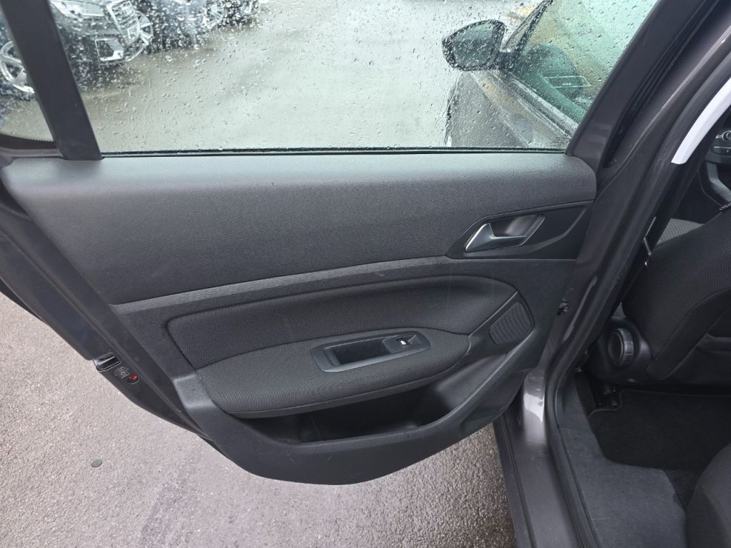 Used Peugeot 308 2018 for sale - 78212328: Photo 14