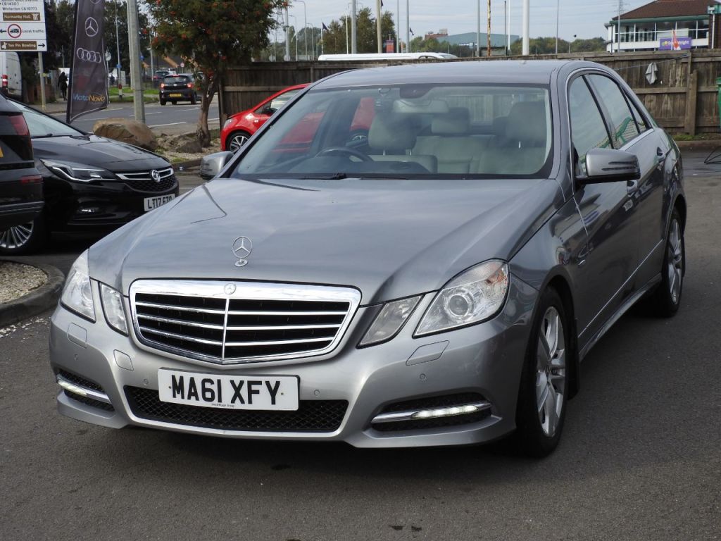 Used Mercedes-Benz E-Class 2011 for sale - 76147246: Photo 12