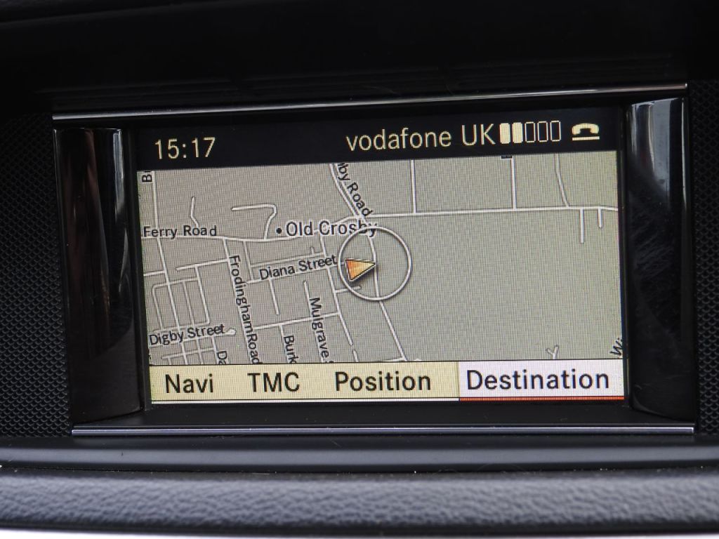 Used Mercedes-Benz E-Class 2011 for sale - 76147246: Photo 18