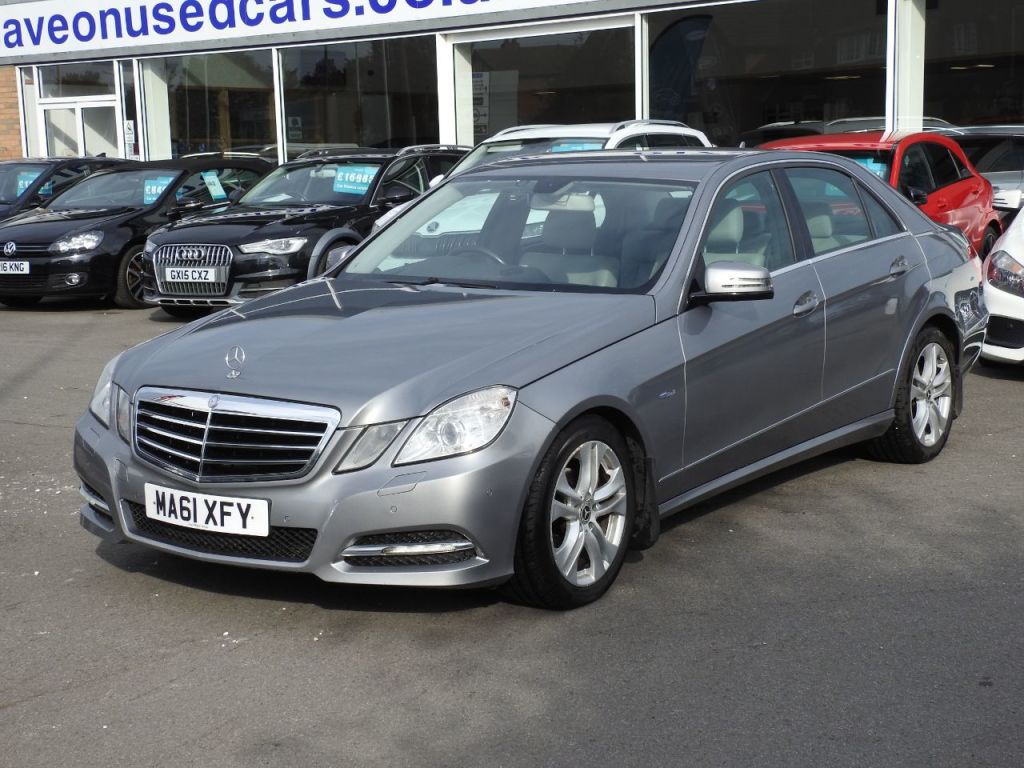 Used Mercedes-Benz E-Class 2011 for sale - 76147246: Photo 2