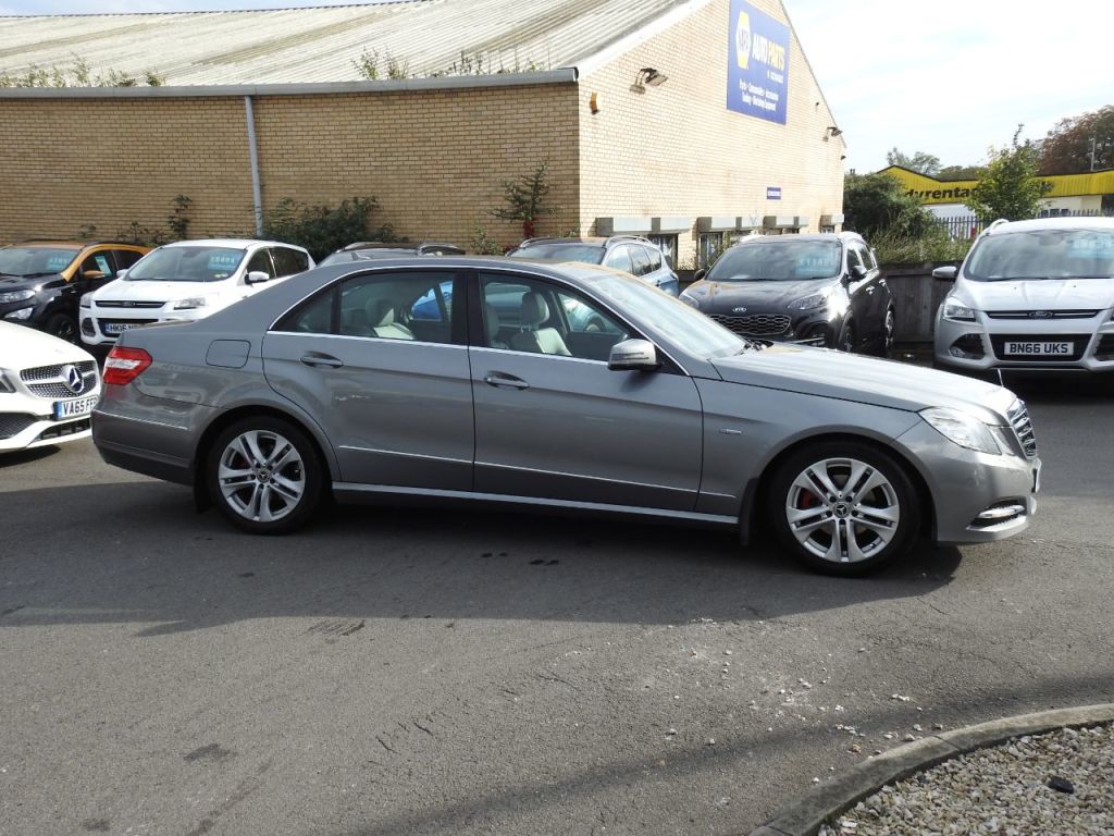 Used Mercedes-Benz E-Class 2011 for sale - 76147246: Photo 5