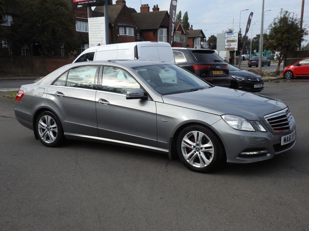 Used Mercedes-Benz E-Class 2011 for sale - 76147246: Photo 8