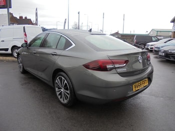 Used Vauxhall Insignia 2018 for sale - 76603808: Photo