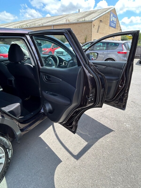 Used Nissan Qashqai 2015 for sale - 75056873: Photo 19
