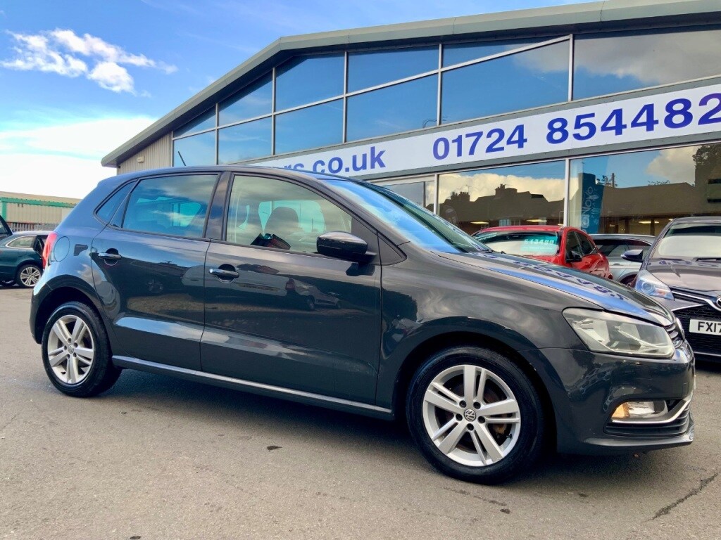 Used Volkswagen Polo 2016 for sale - 76345082: Photo 1