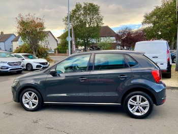 Used Volkswagen Polo 2016 for sale - 76345082: Photo