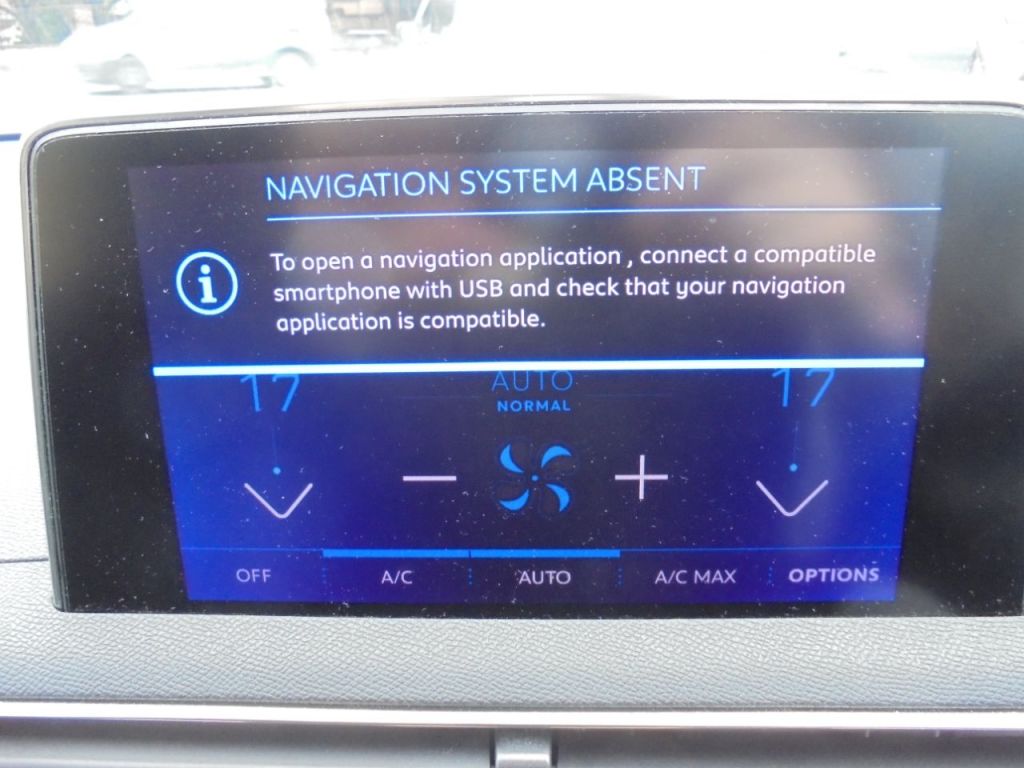 Used Peugeot 3008 2019 for sale - 76132004: Photo 9