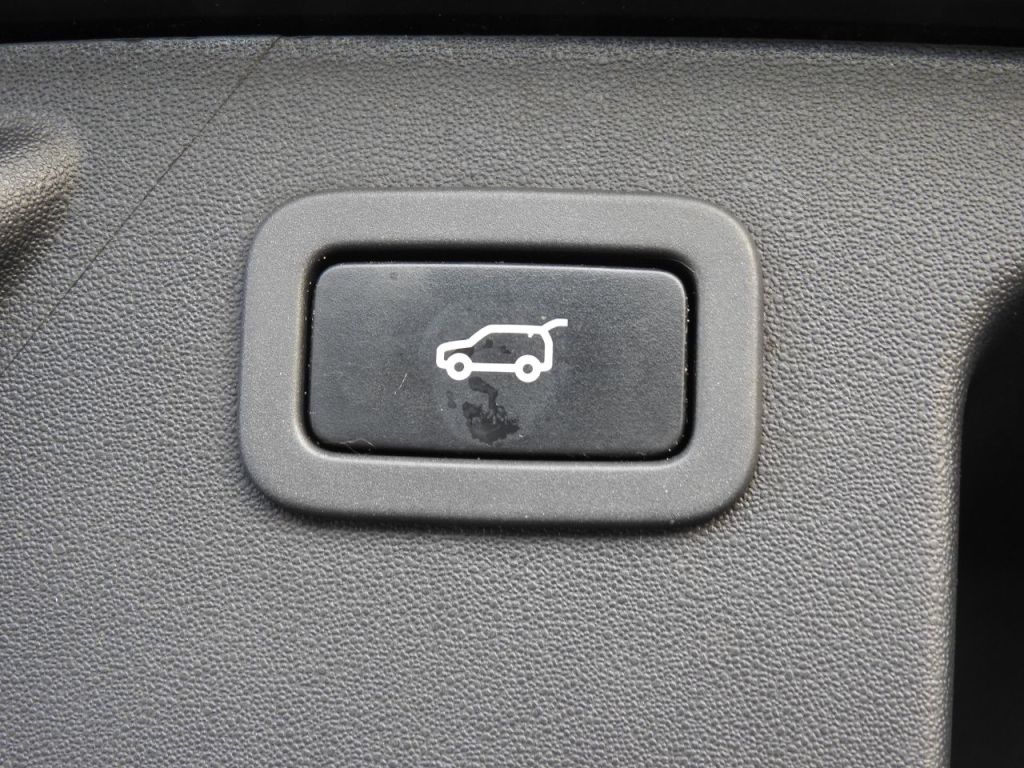 Used Land Rover Discovery Sport 2018 for sale - 76961710: Photo 18