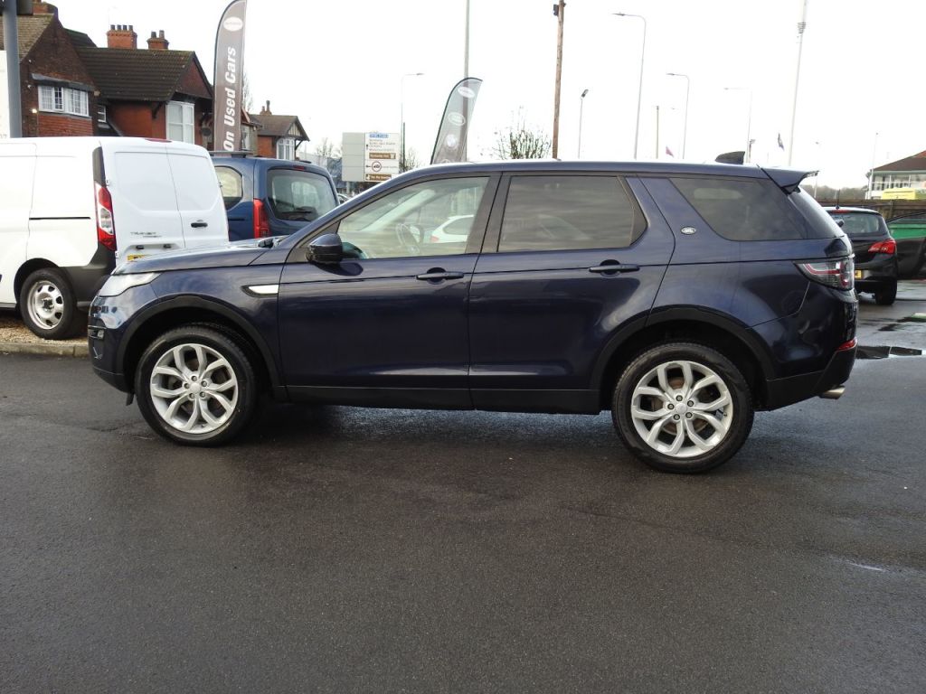Used Land Rover Discovery Sport 2018 for sale - 76961710: Photo 3