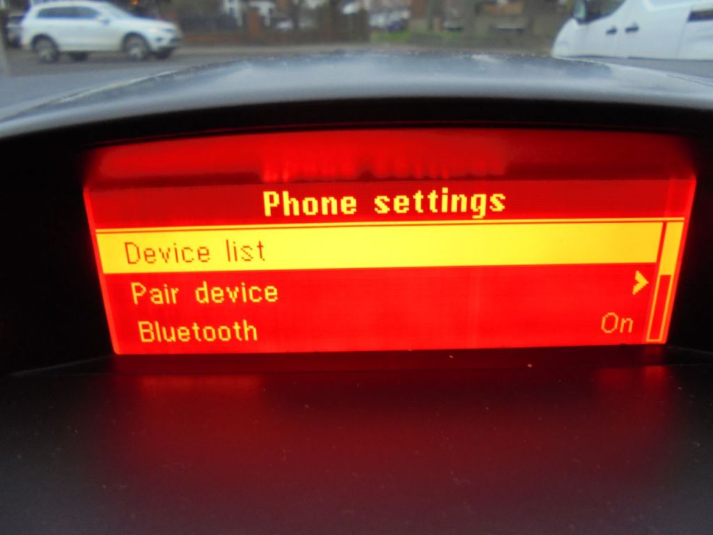 Used Vauxhall Zafira 2015 for sale - 77368135: Photo 11