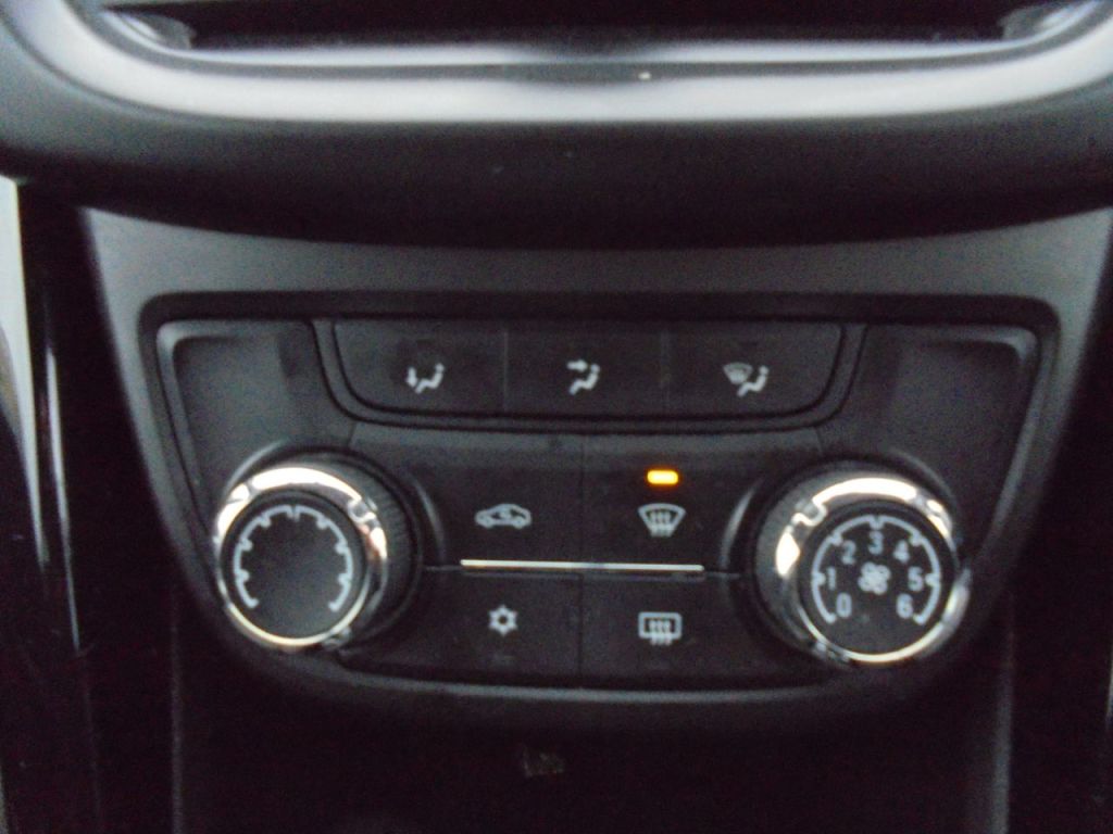 Used Vauxhall Zafira 2015 for sale - 77368135: Photo 12