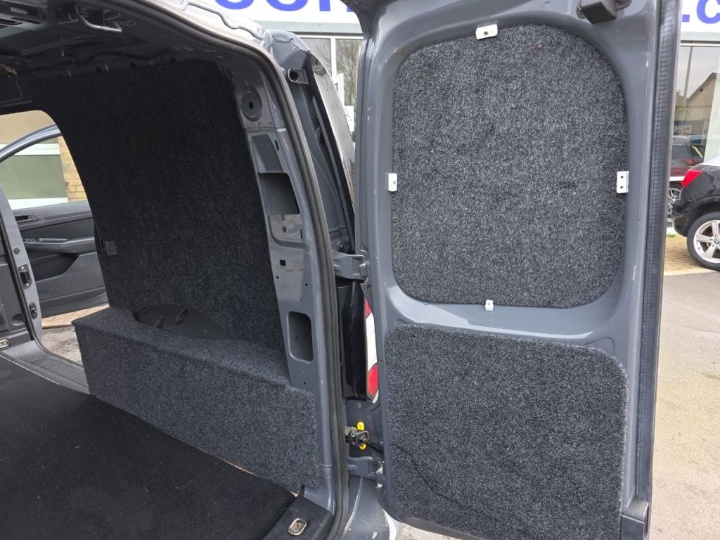 Used Volkswagen Caddy Maxi 2022 for sale - 77791908: Photo 14