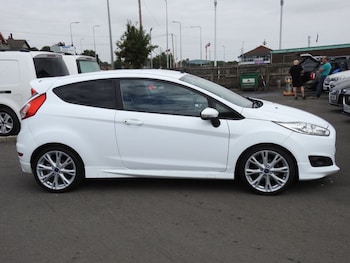 Used Ford Fiesta 2016 for sale - 79205608: Photo