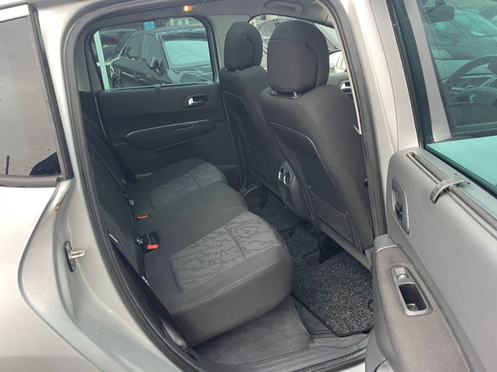 Used Peugeot 3008 2010 for sale - 77692450: Photo 11