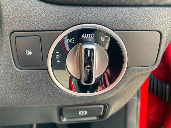 Used Mercedes-Benz A-Class 2017 for sale - 75548977: Photo 9