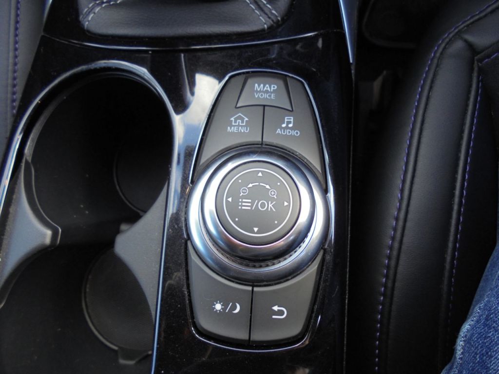 Used Infiniti Q30 2017 for sale - 77719137: Photo 11