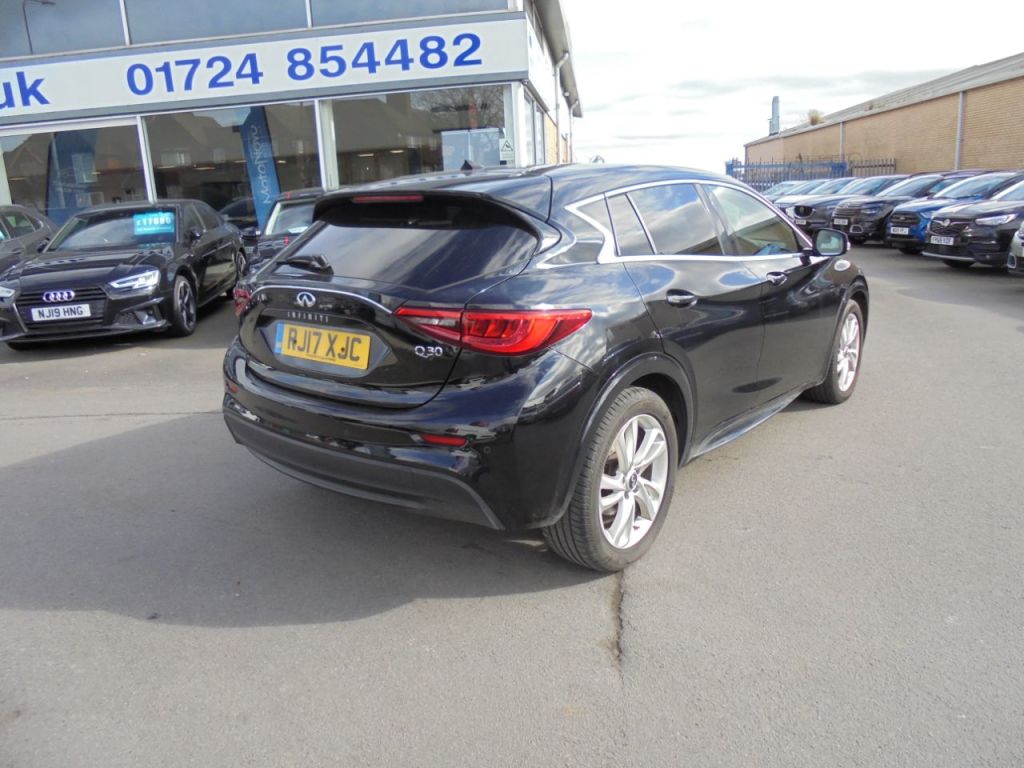 Used Infiniti Q30 2017 for sale - 77719137: Photo 3