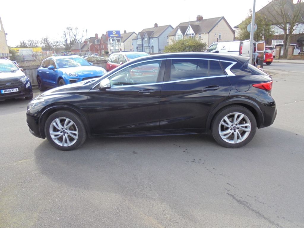 Used Infiniti Q30 2017 for sale - 77719137: Photo 5