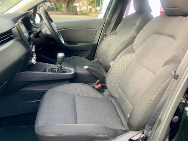Used Renault Clio 2021 for sale - 76287094: Photo 11